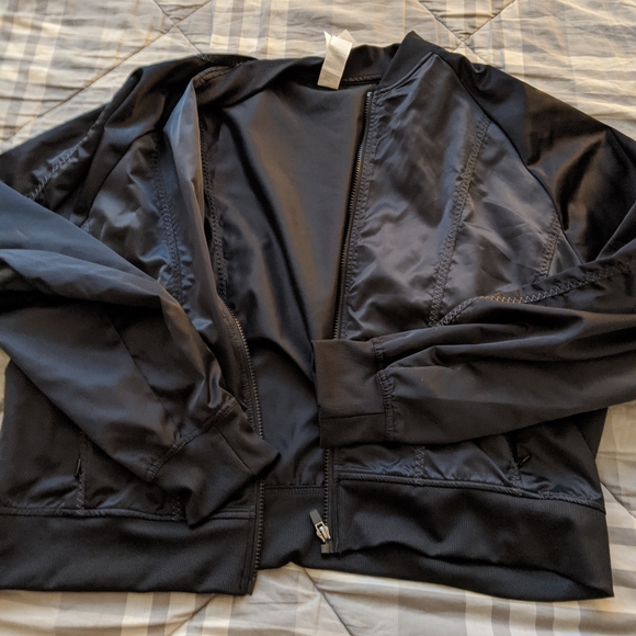 Women's Fabletics bomber jacket size xlarge - Picture 1 of 3